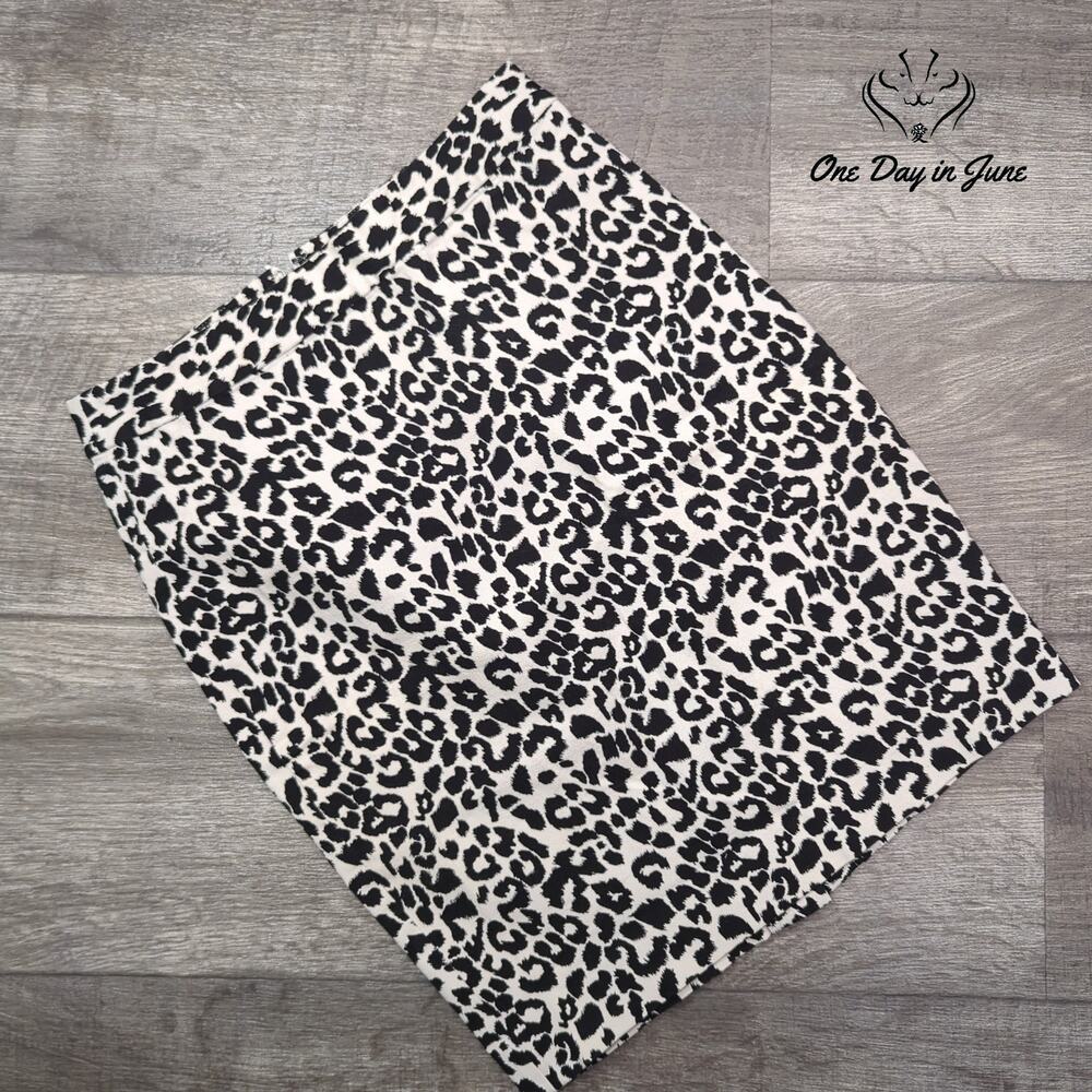 Ann Taylor Petite Leopard Print Pencil Mini Skirt Black White Size 0P